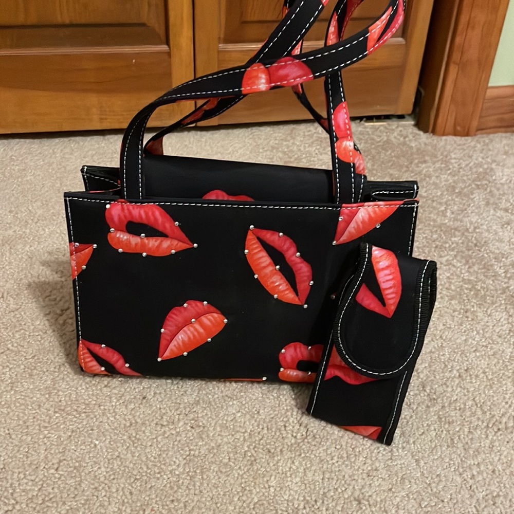 Luggage Set with Fun Design - Picture 5 of 6